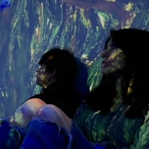 Meet your Posher, Karis